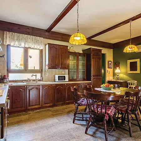 In With Kitchen Holiday home *